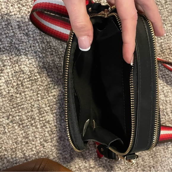 BCBG purse - Picture 2 of 4